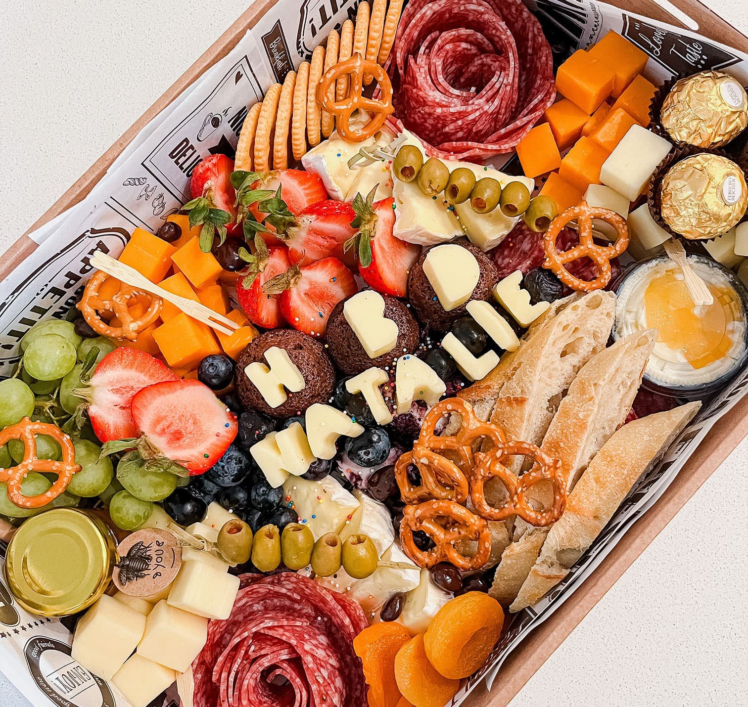 beegrazing-charcuterie-box-4-1.jpg beegrazing-charcuterie-box-4-1.jpg